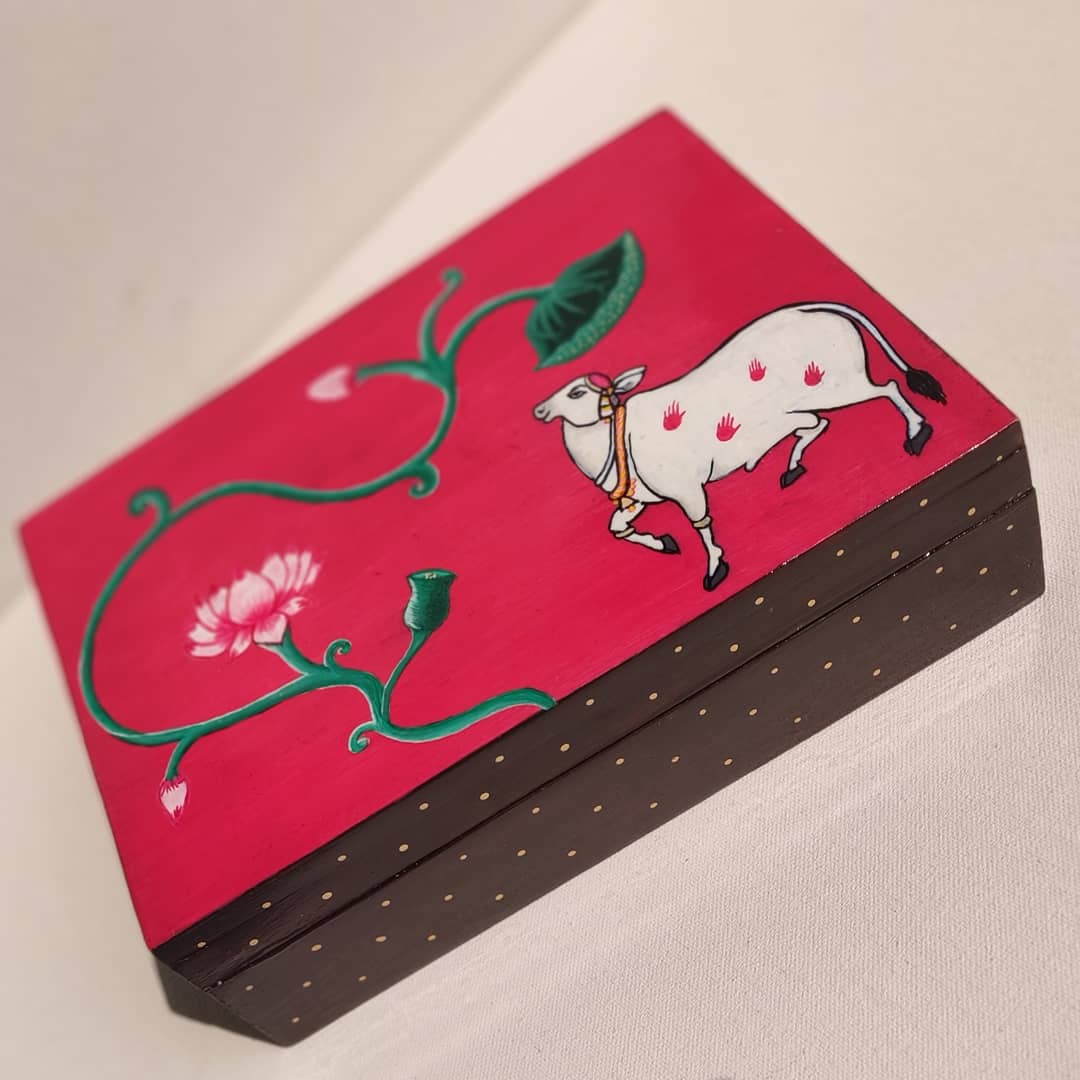 Pichwai Wood Tray Sold🔴